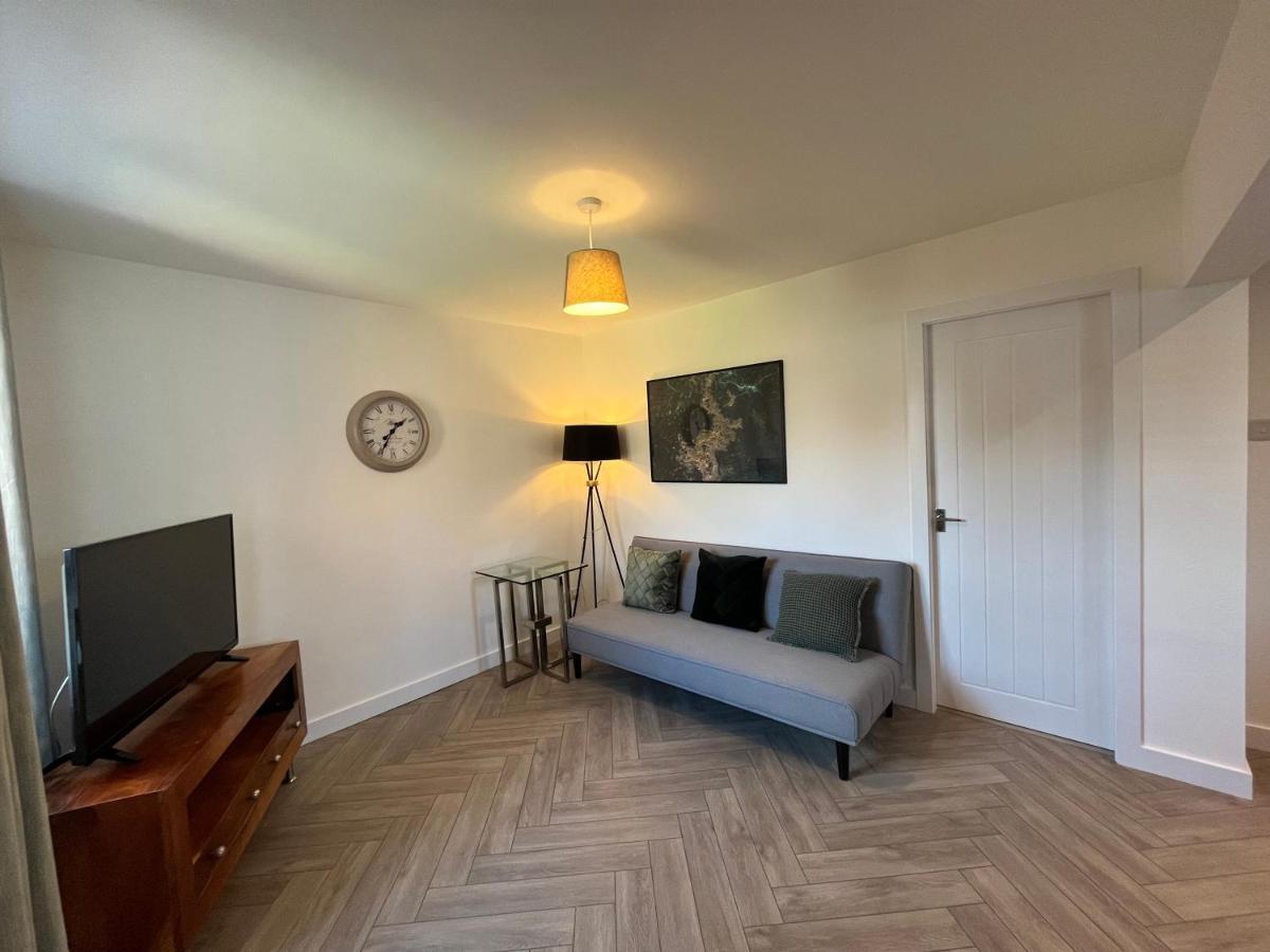 Contemporary 1 Bedroom Apartment 노먼턴 외부 사진